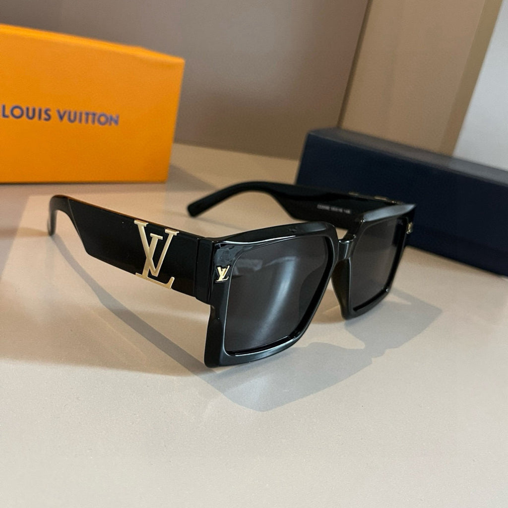 Louis Vuitton Metal Fashion Gold Lens Sunglasses for Men & Women - 486276