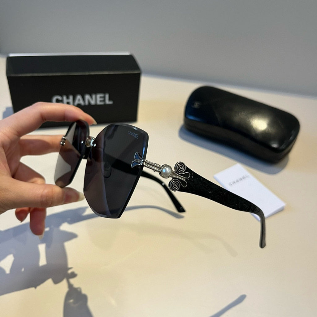 Chanel Fashion Black Lens Sunglasses for Men & Women - 449008 - detail image 4