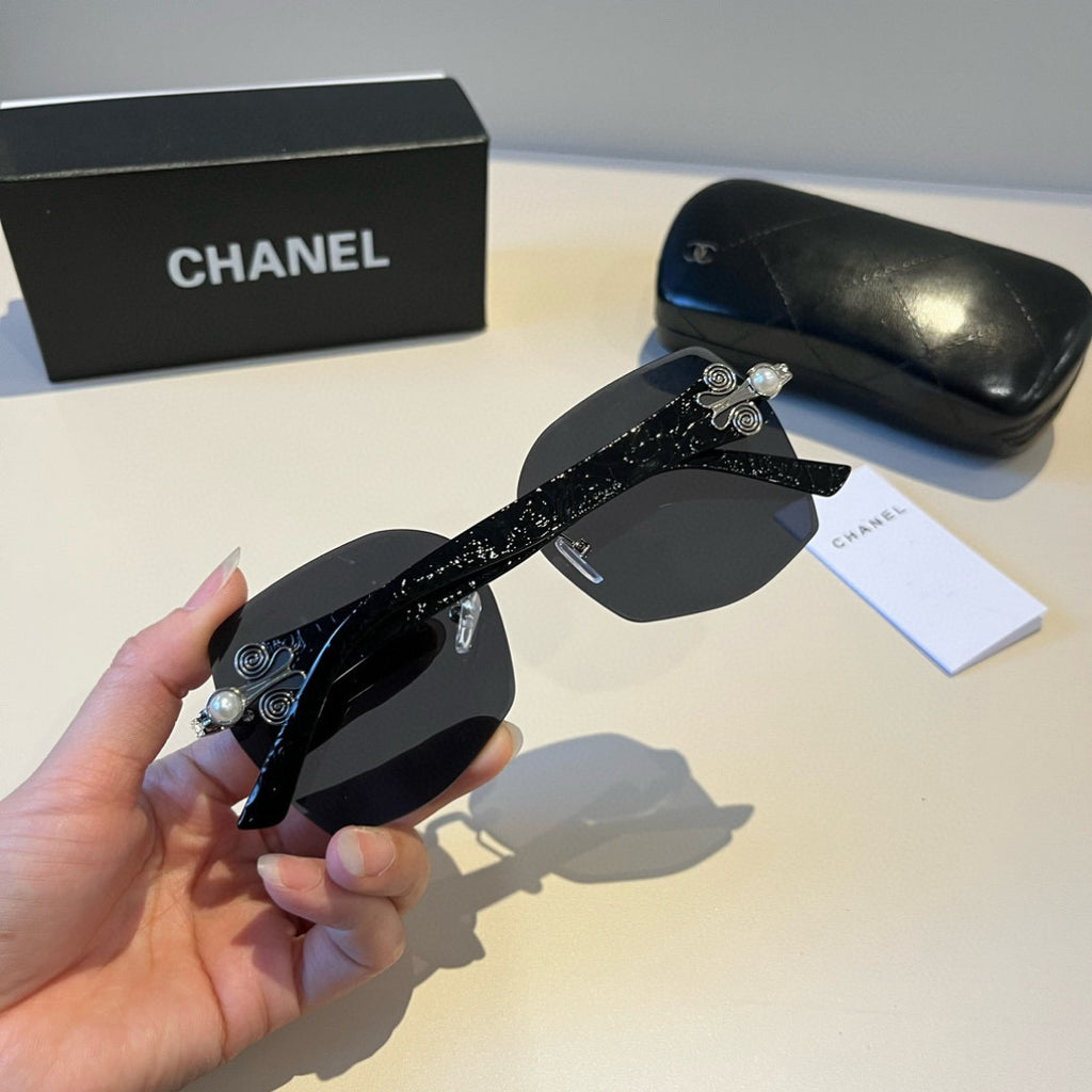 Chanel Fashion Black Lens Sunglasses for Men & Women - 449008 - detail image 5