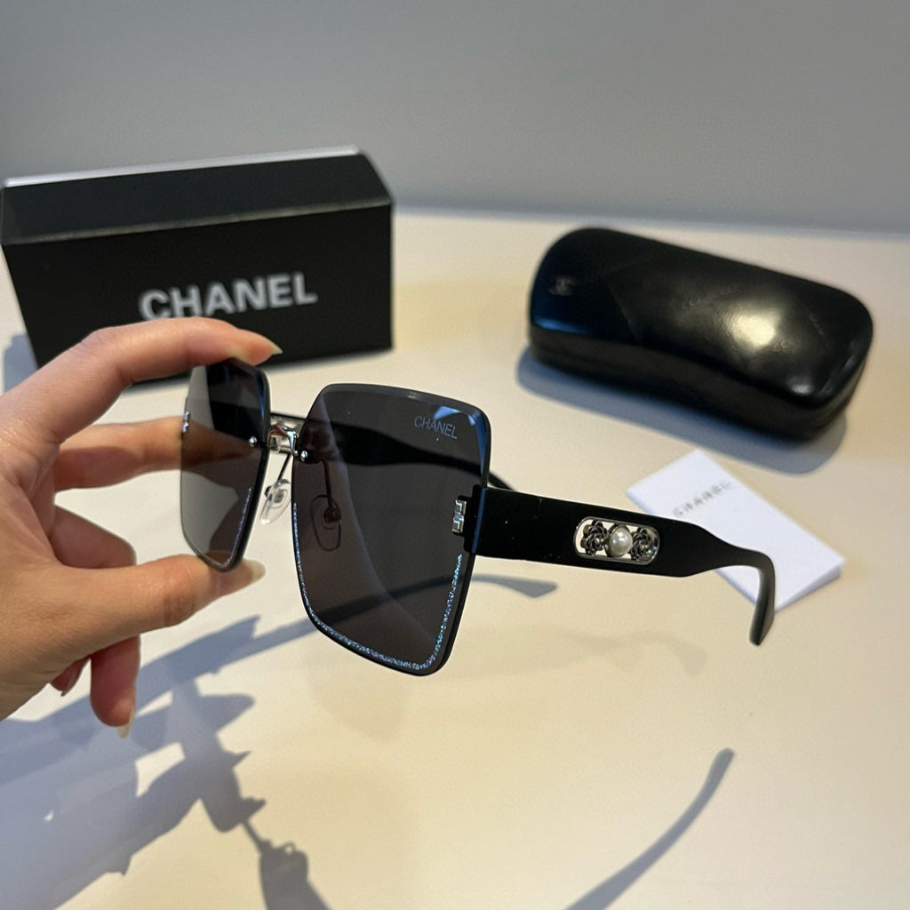 Chanel Fashion Black Lens Sunglasses for Men & Women - 449009 - detail image 4