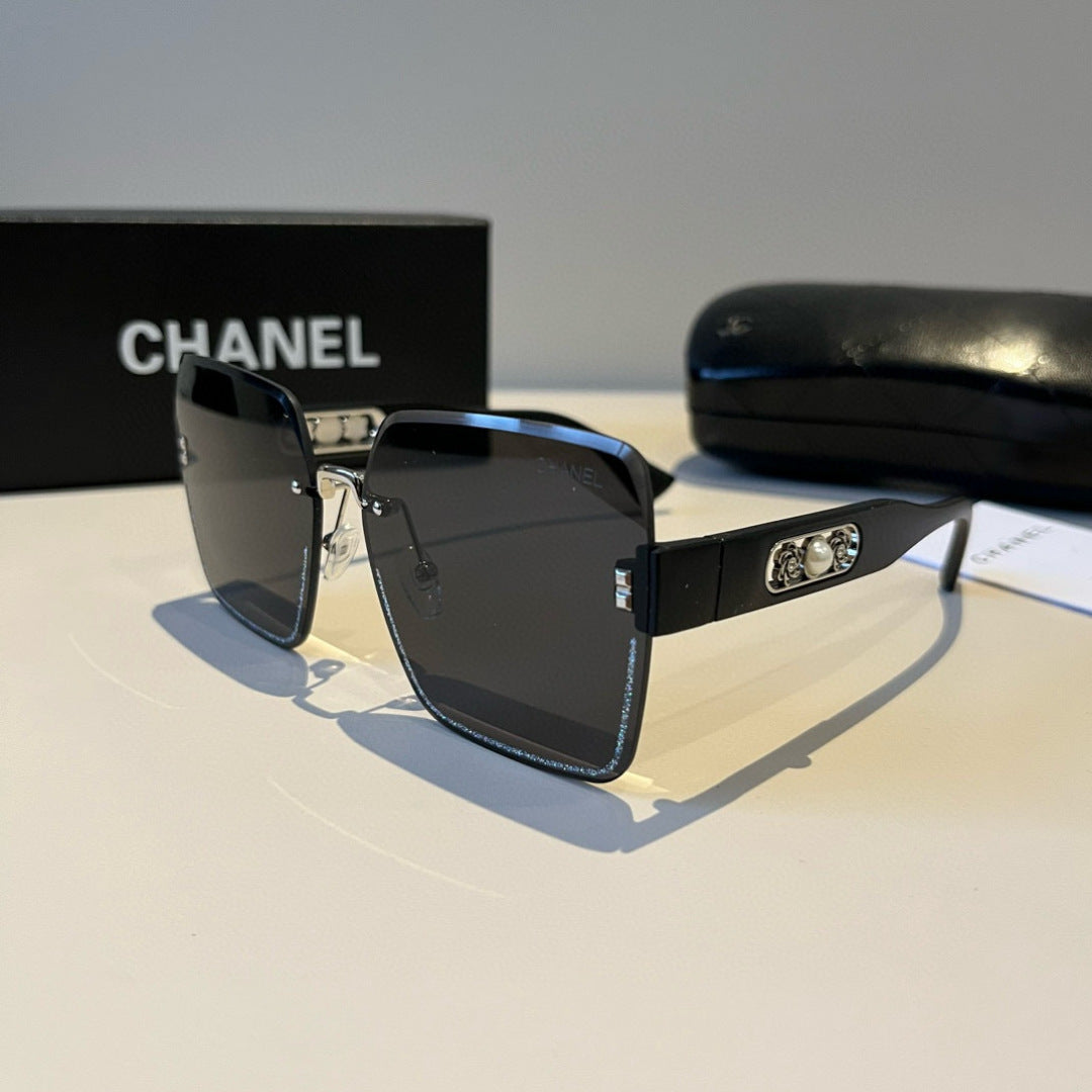 Chanel Fashion Black Lens Sunglasses for Men & Women - 449009 - detail image 3