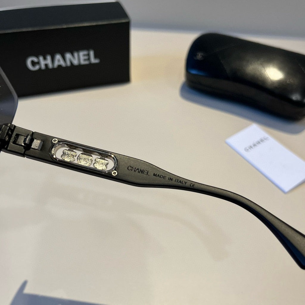 Chanel Fashion Black Lens Sunglasses for Men & Women - 449009 - detail image 9