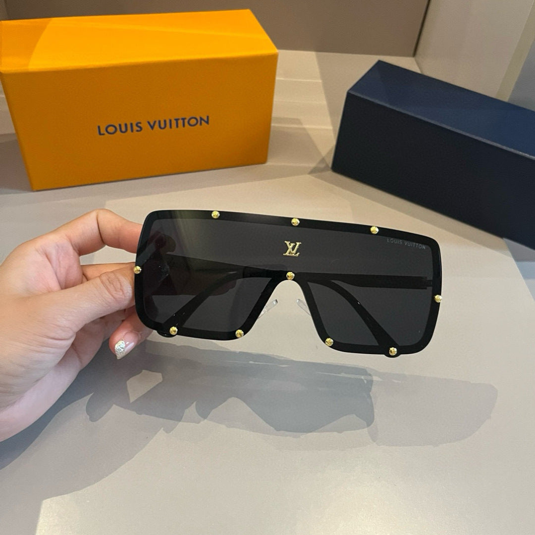 Louis Vuitton Fashion Gold Lens Sunglasses for Men & Women - 493093 - detail image 5