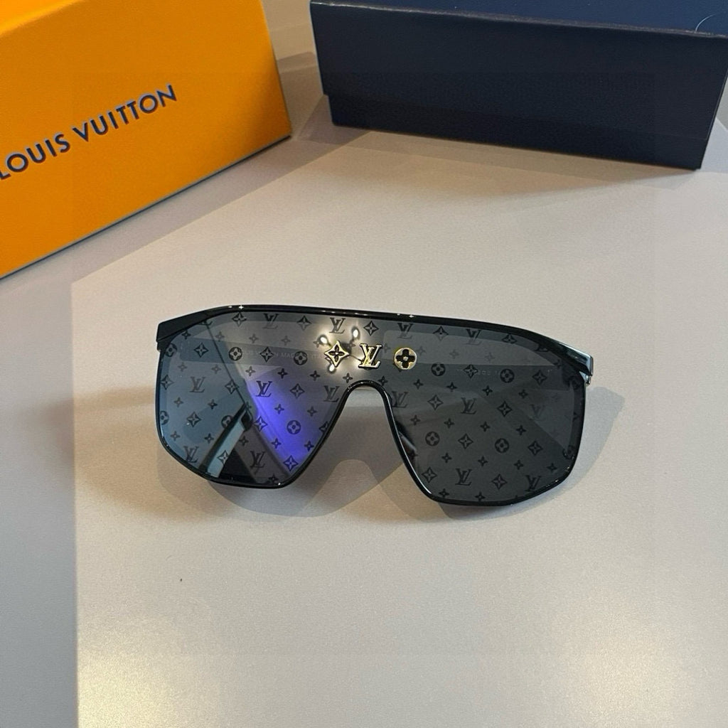 Louis Vuitton Polarized Fashion Gold Lens Sunglasses for Men - detail image 9