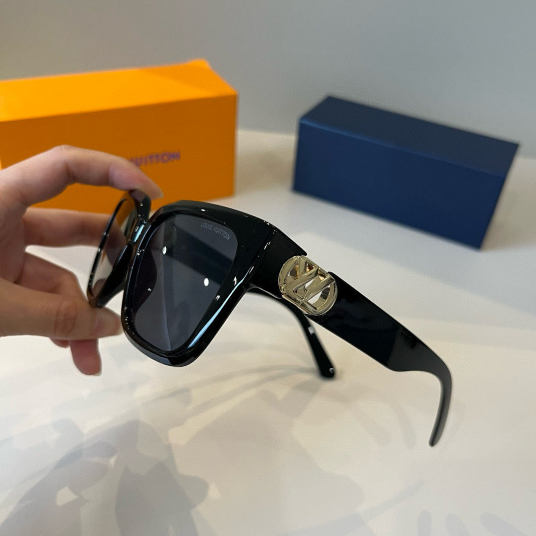Louis Vuitton Slim Black Lens Sunglasses for Men & Women - 464678 - detail image 7