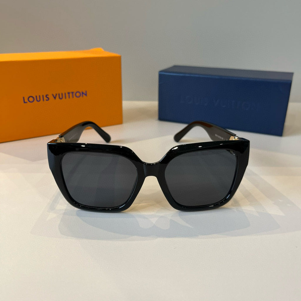 Louis Vuitton Slim Black Lens Sunglasses for Men & Women - 464678 - detail image 2
