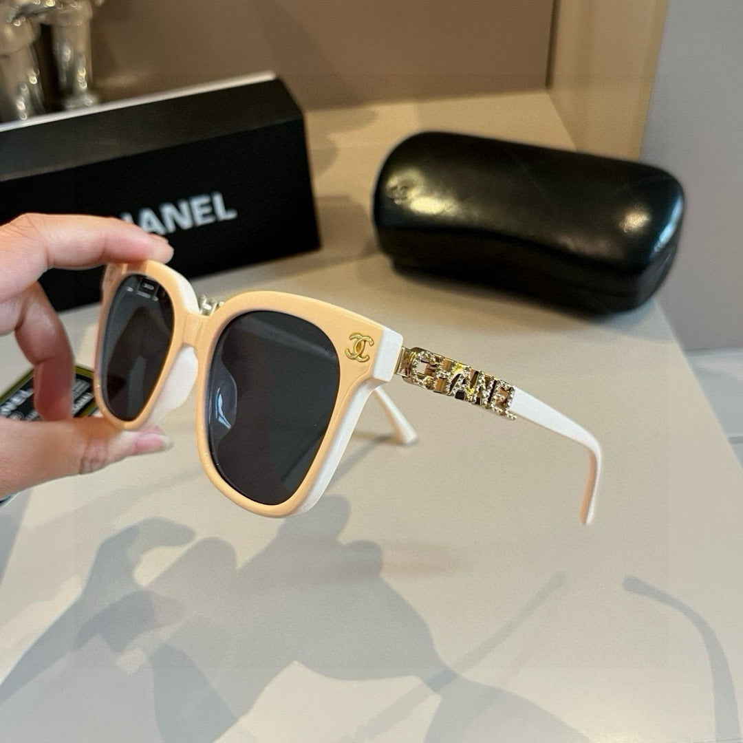 Chanel Fashion Gold Lens Sunglasses for Men & Women - 493456 - detail image 3