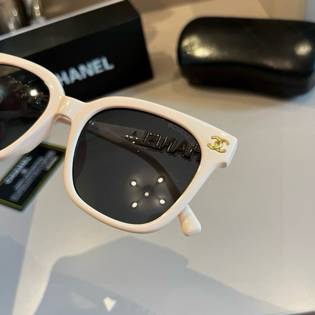 Chanel Fashion Gold Lens Sunglasses for Men & Women - 493456 - detail image 7