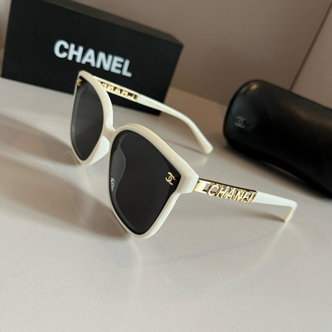 Chanel Oversized Silver Lens Sunglasses for Men & Women - 465152 - detail image 3