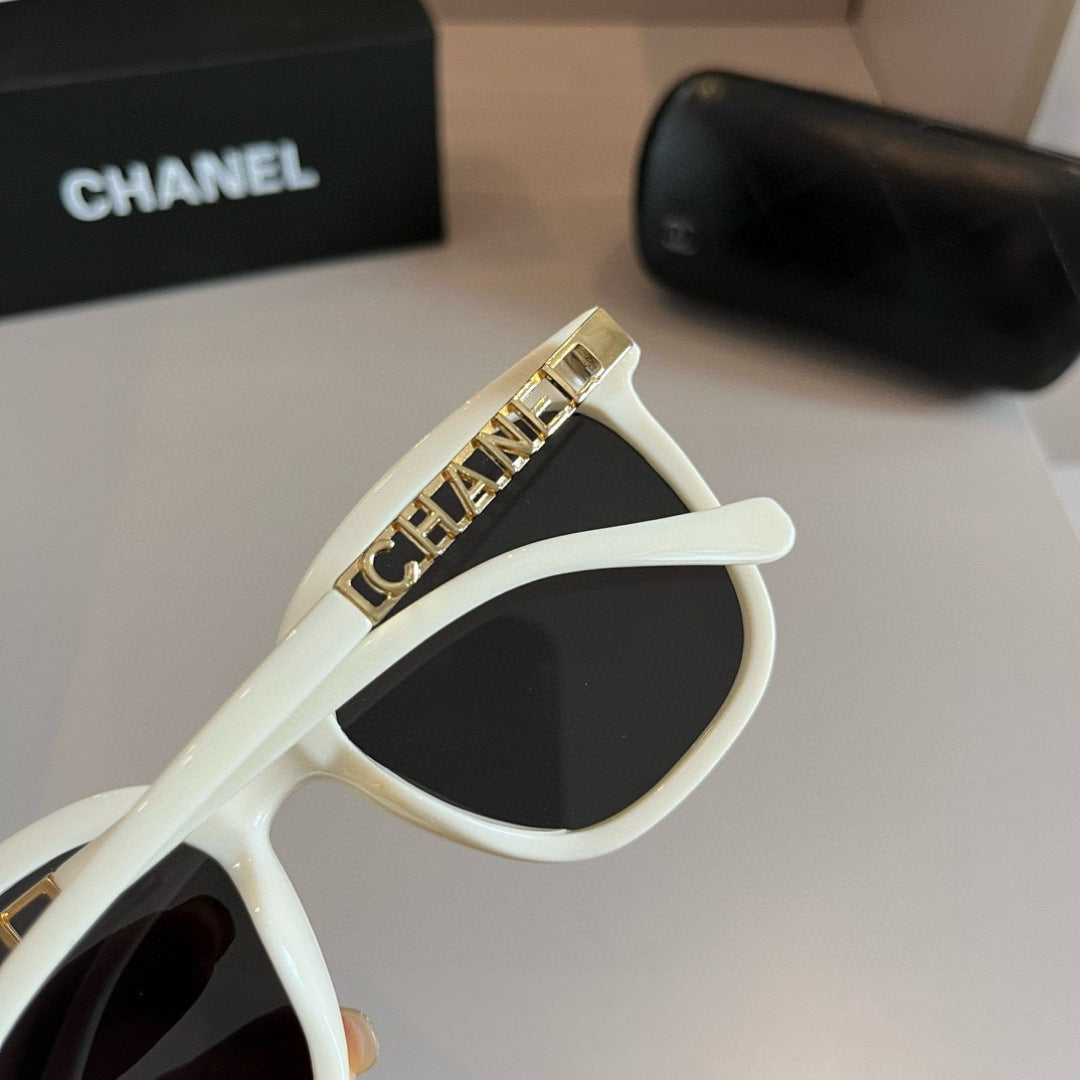 Chanel Oversized Silver Lens Sunglasses for Men & Women - 465152 - detail image 7