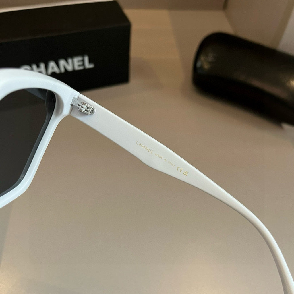 Chanel Blue-Light Fashion Silver Lens Sunglasses for Men & Women - 493552 - detail image 7