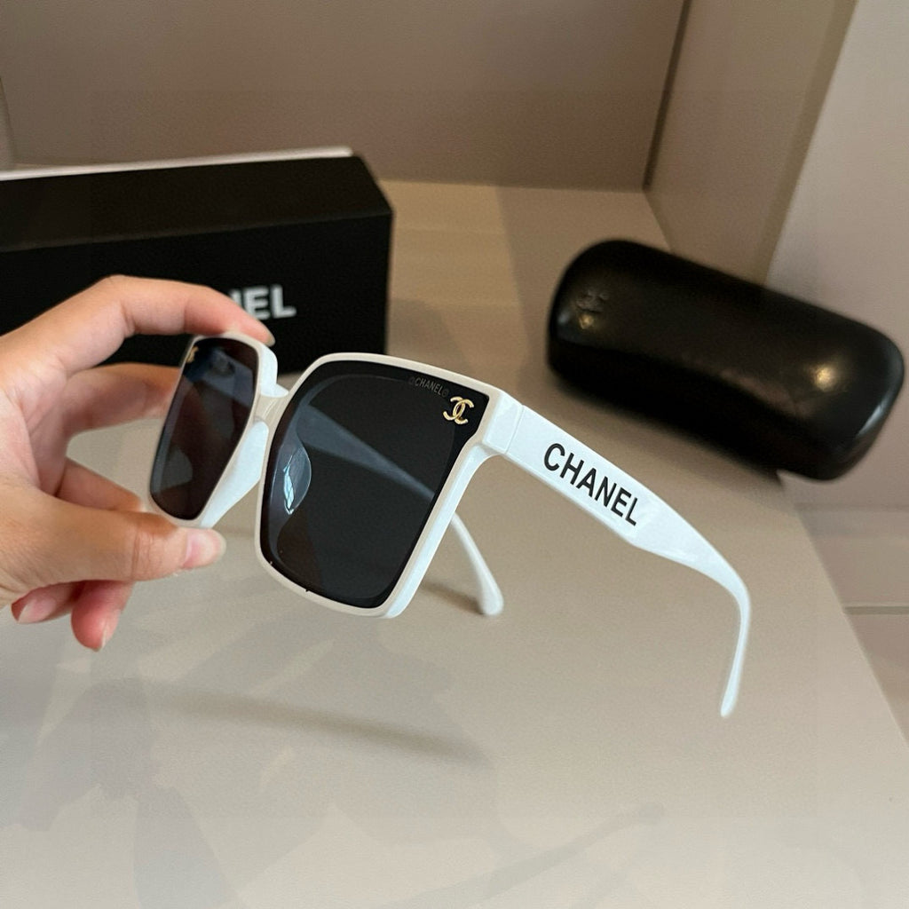 Chanel Blue-Light Fashion Silver Lens Sunglasses for Men & Women - 493552 - detail image 4