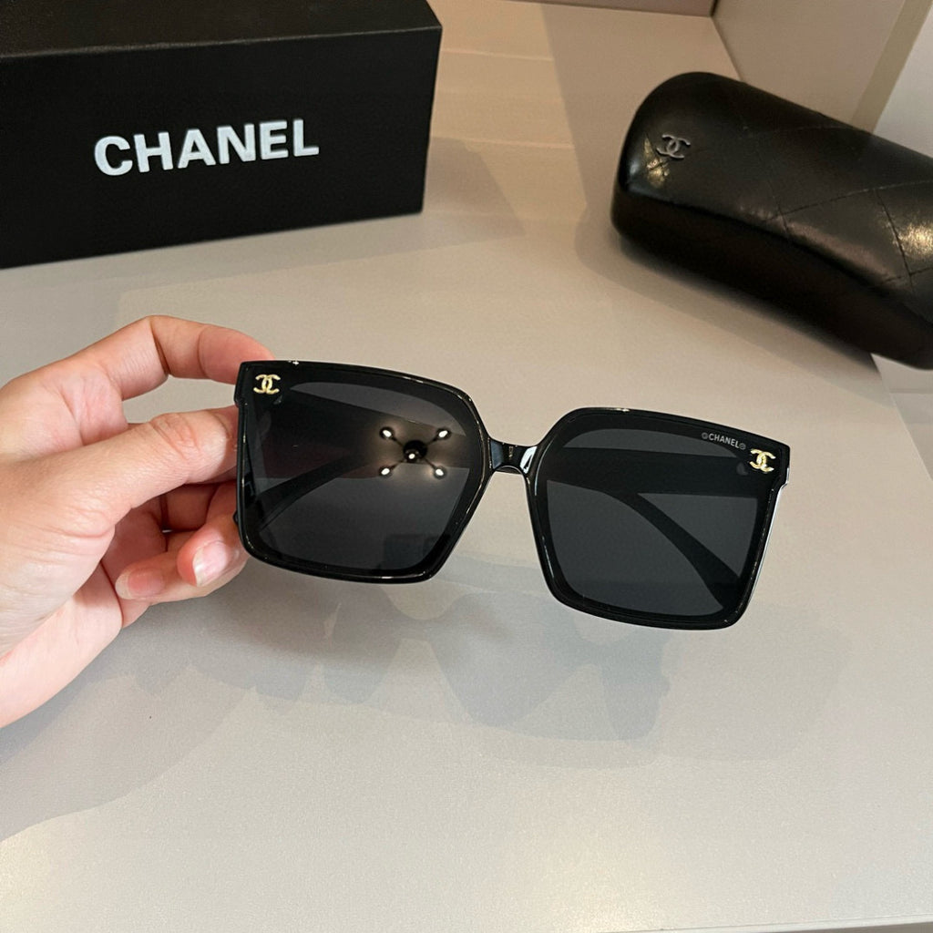 Chanel Blue-Light Fashion Silver Lens Sunglasses for Men & Women - 493553 - detail image 4