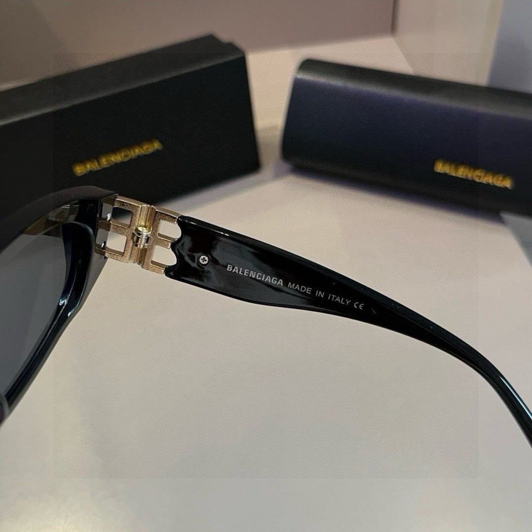 Balenciaga Rectangular Gold Lens Sunglasses for Men & Women - 466044 - detail image 5