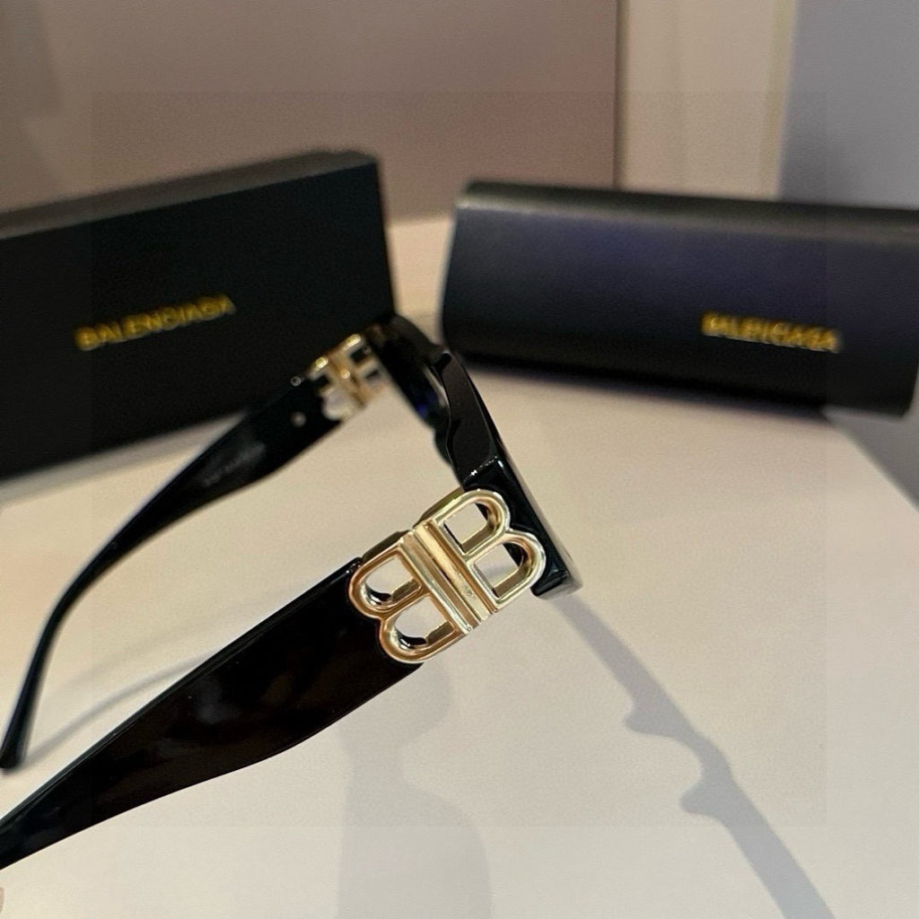 Balenciaga Rectangular Gold Lens Sunglasses for Men & Women - 416116 - detail image 2