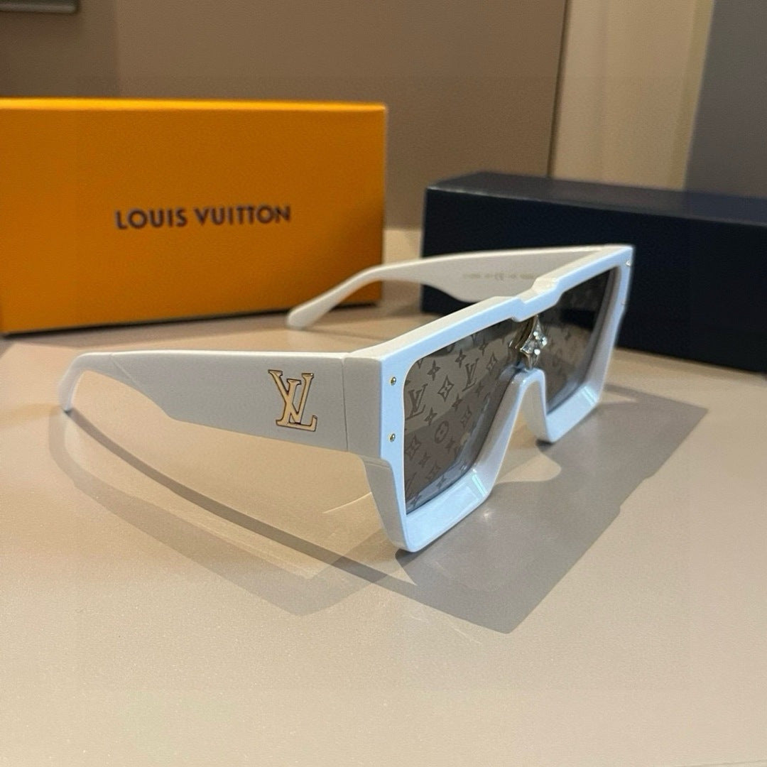 Louis Vuitton Fashion Gold Lens Sunglasses for Men & Women - 493168