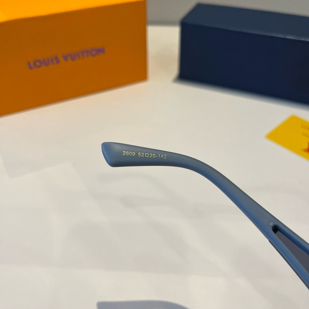 Louis Vuitton Fashion Black Lens Sunglasses for Men & Women - 486153 - detail image 11