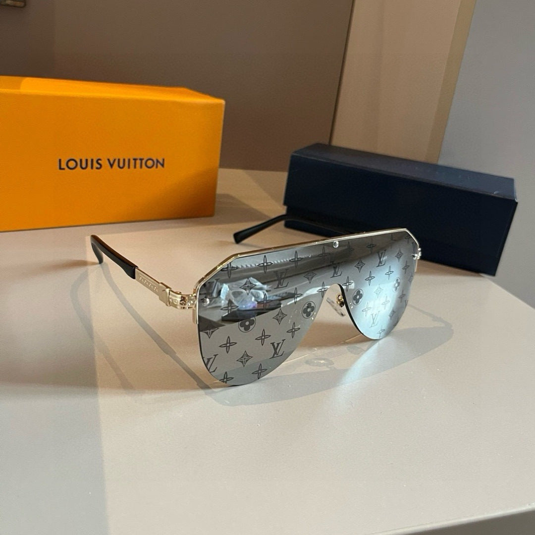 Louis Vuitton Polarized Fashion Gold Lens Sunglasses for Men - 464734