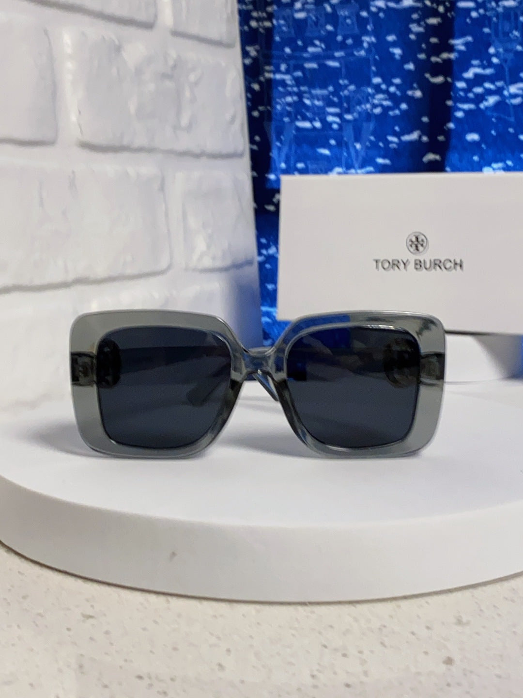 Burberry Square Black Lens Sunglasses for Women - 487423 - detail image 2