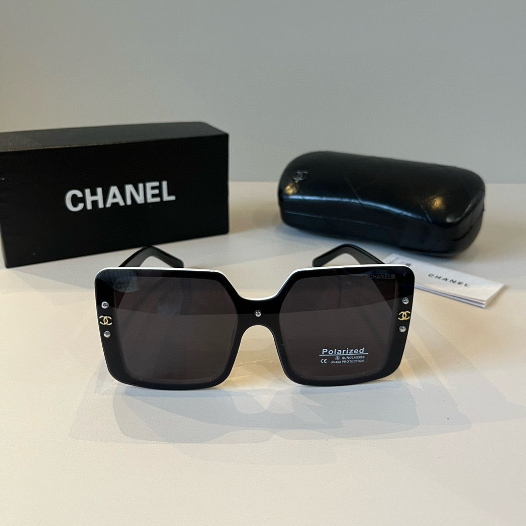 Chanel Polarized Fashion Black Lens Sunglasses for Men & Women - detail image 2