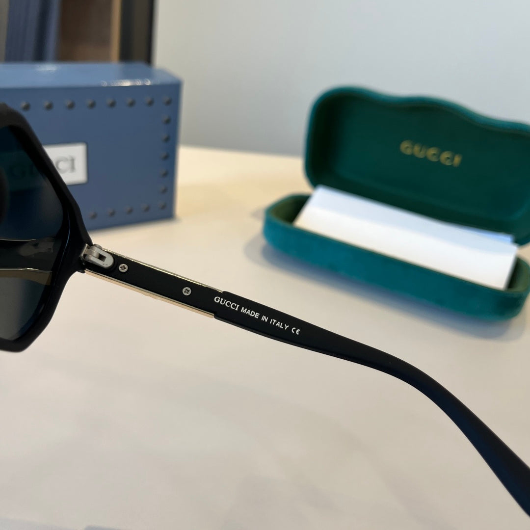 Gucci Fashion Black Lens Sunglasses for Men & Women - 448860 - detail image 5