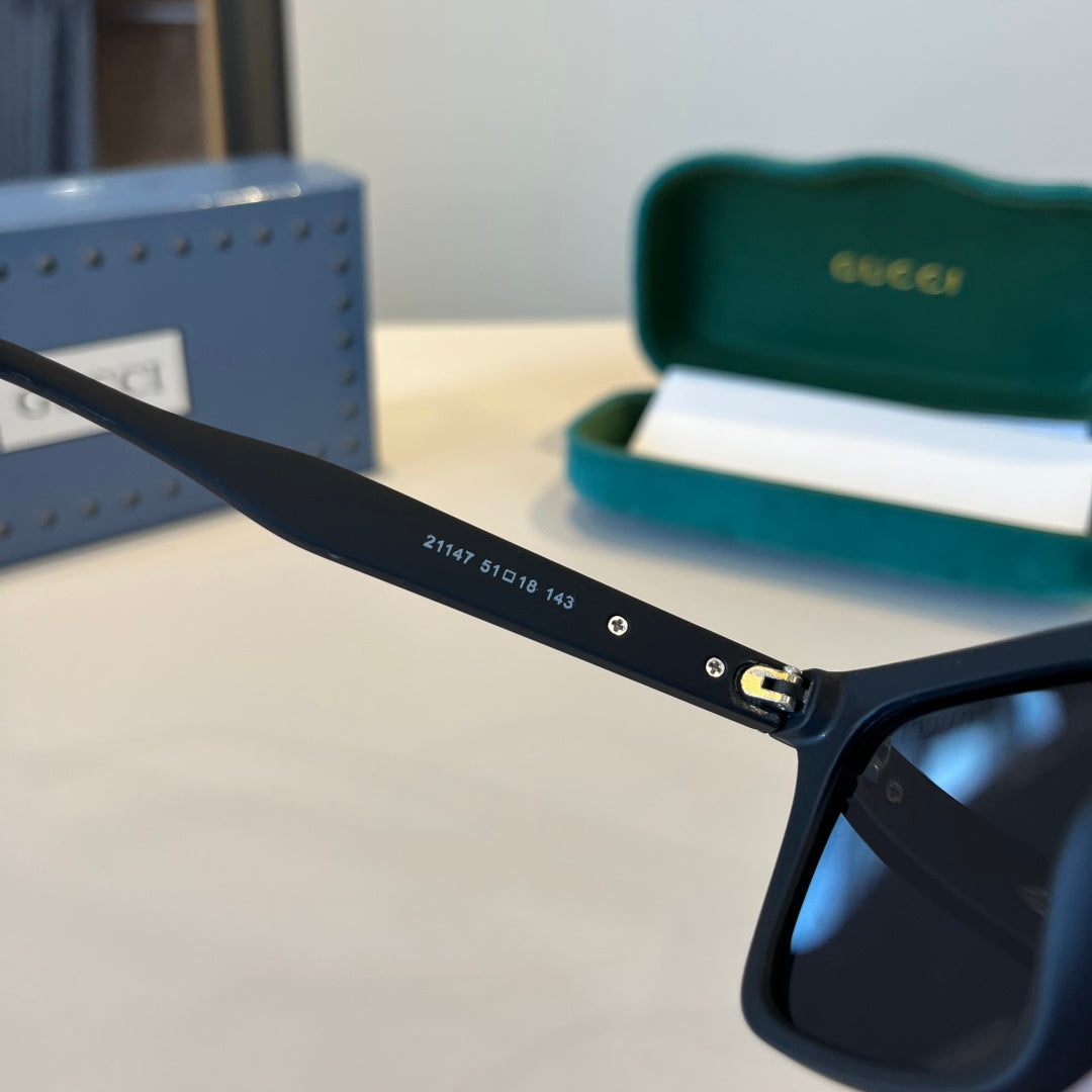 Gucci Fashion Black Lens Sunglasses for Men & Women - 448861 - detail image 6