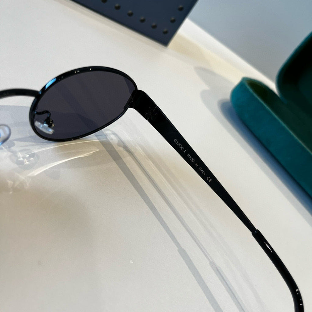 Gucci Oversized Black Lens Sunglasses for Women - 448849 - detail image 4