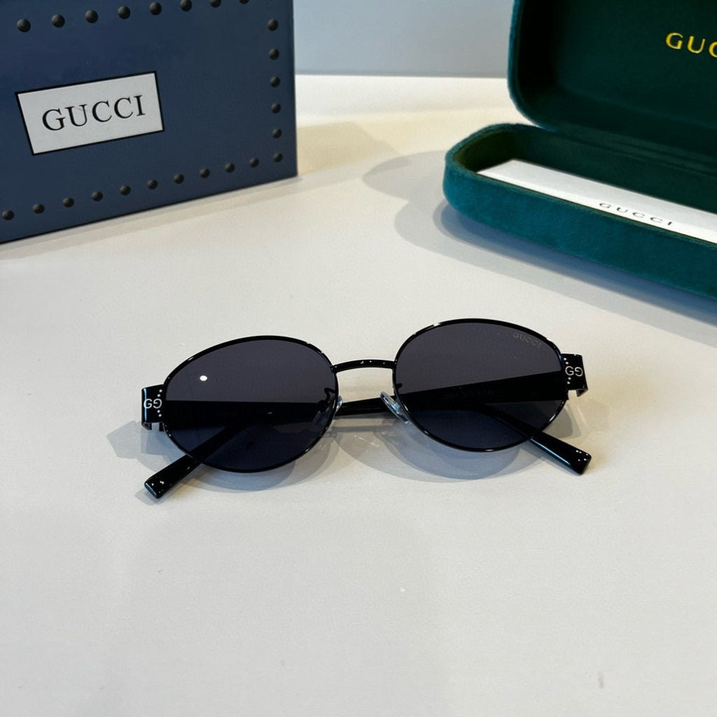 Gucci Oversized Black Lens Sunglasses for Women - 448849 - detail image 8