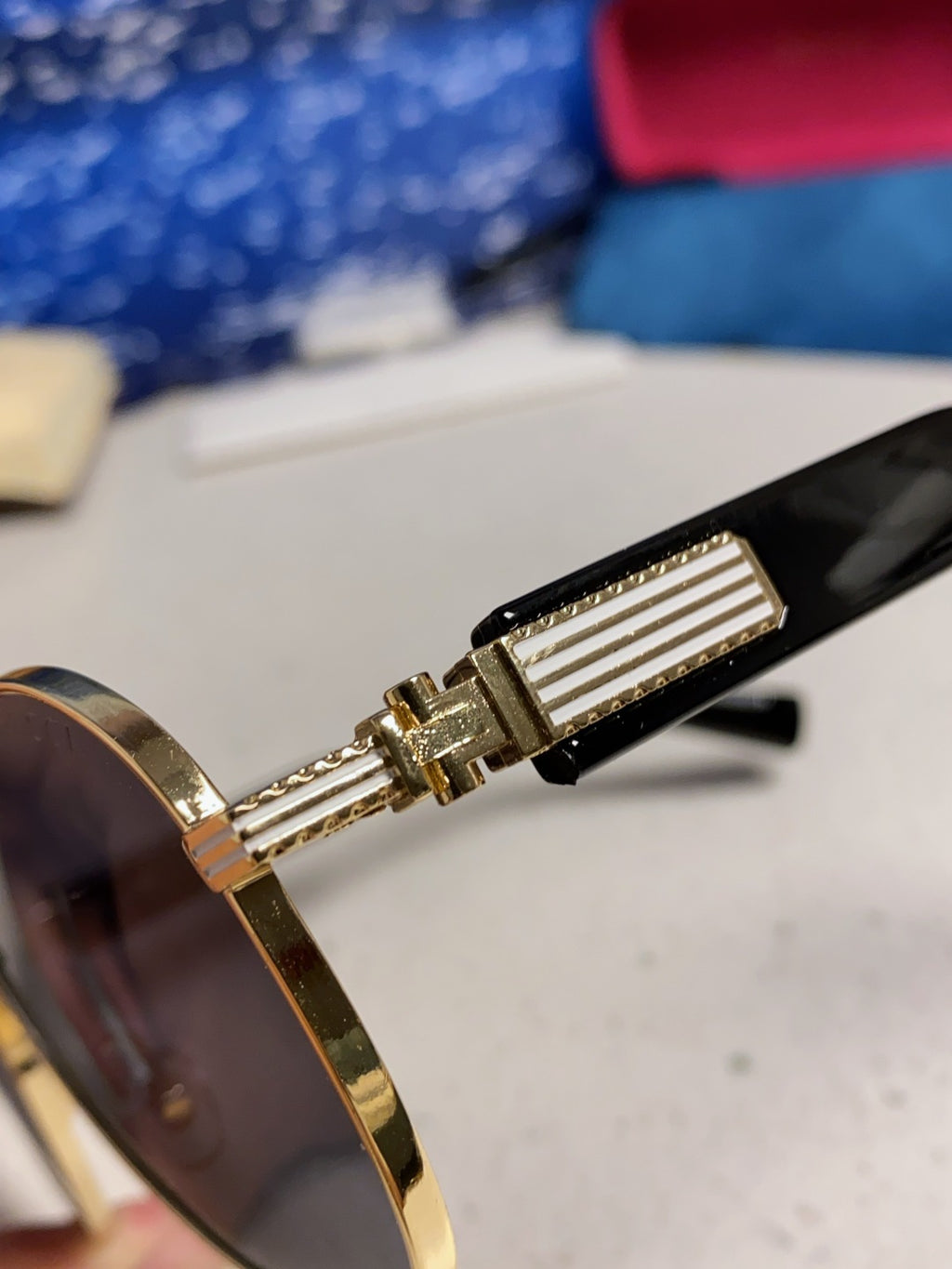 Gucci Aviator Silver Lens Sunglasses for Men & Women - 493337 - detail image 7