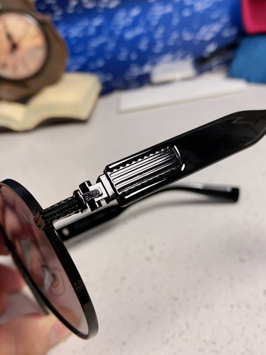 Gucci Aviator Silver Lens Sunglasses for Men & Women - detail image 7