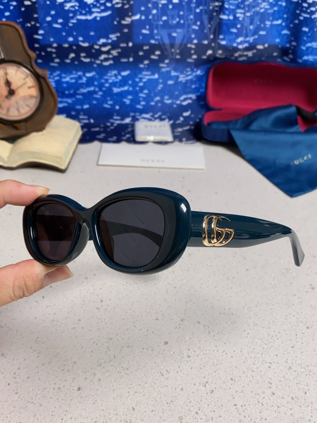Gucci Oval Black Lens Sunglasses for Men & Women - 486318 - detail image 6