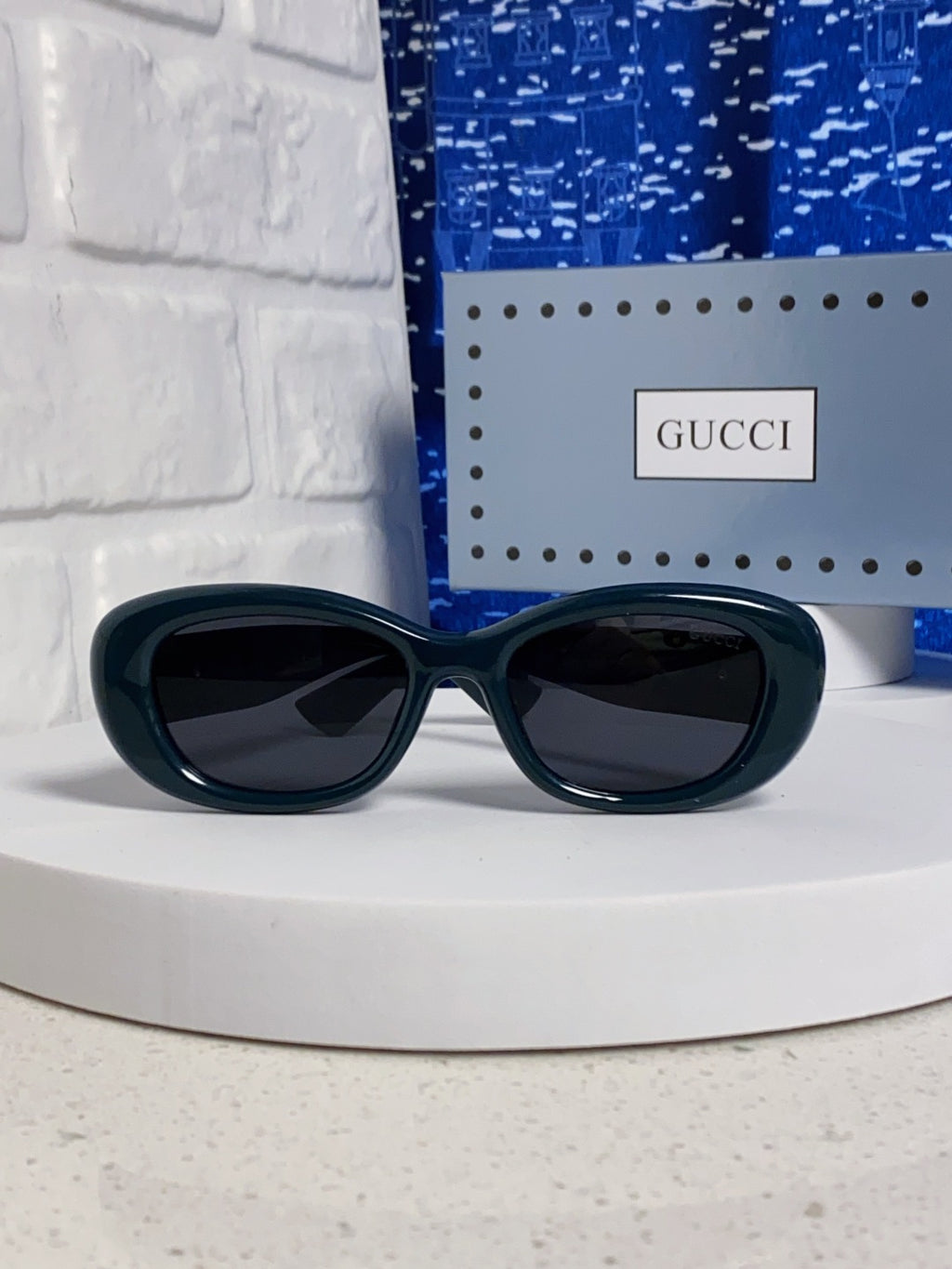 Gucci Oval Black Lens Sunglasses for Men & Women - 486318 - detail image 2