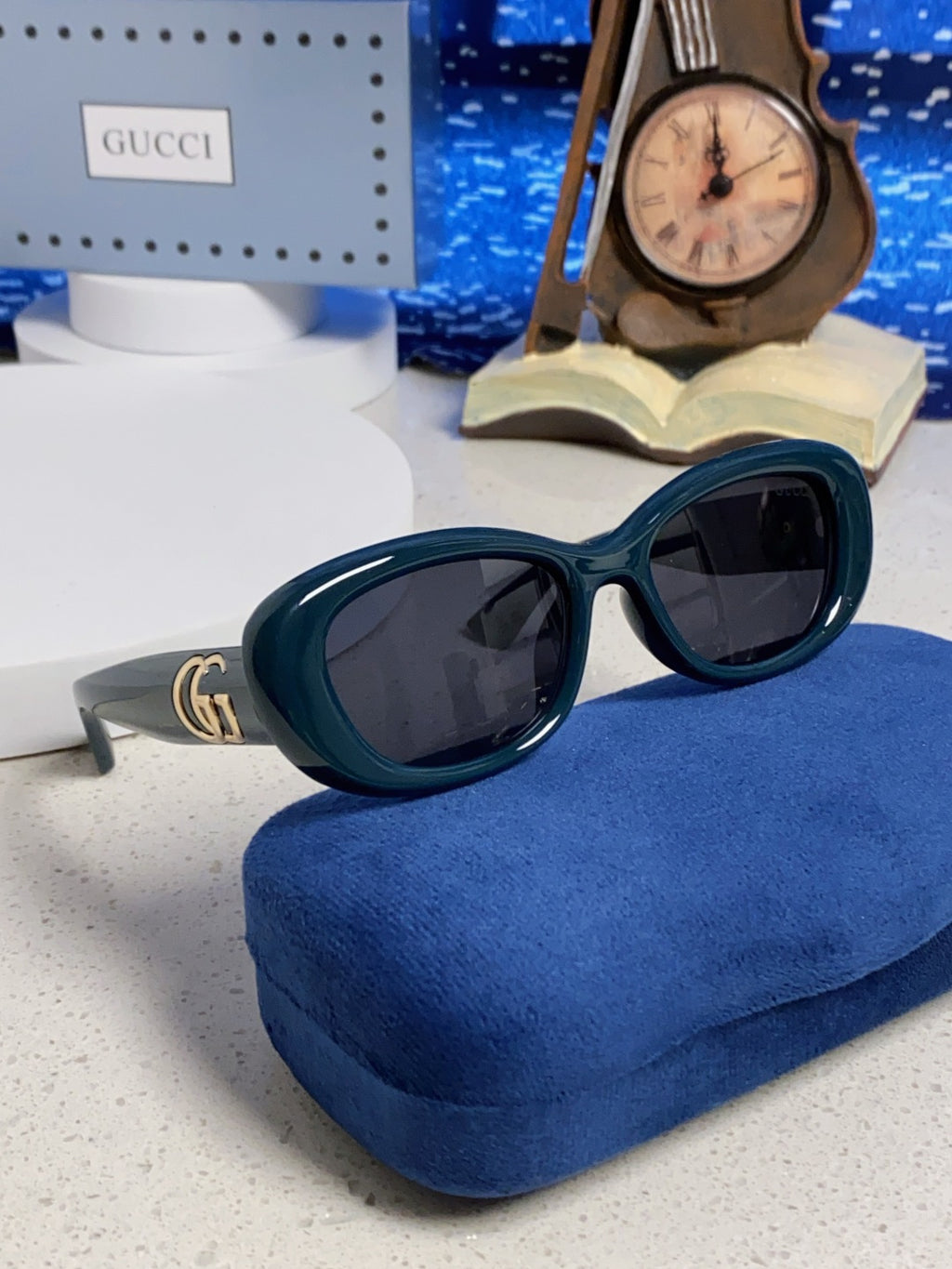 Gucci Oval Black Lens Sunglasses for Men & Women - 486318 - detail image 10