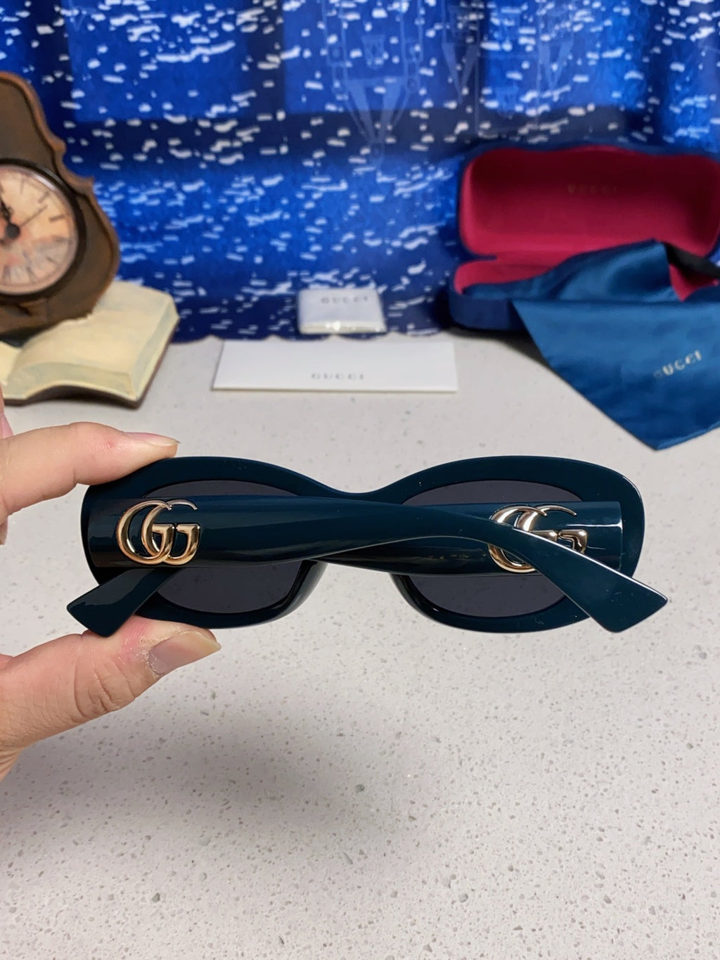 Gucci Oval Black Lens Sunglasses for Men & Women - 486318 - detail image 5