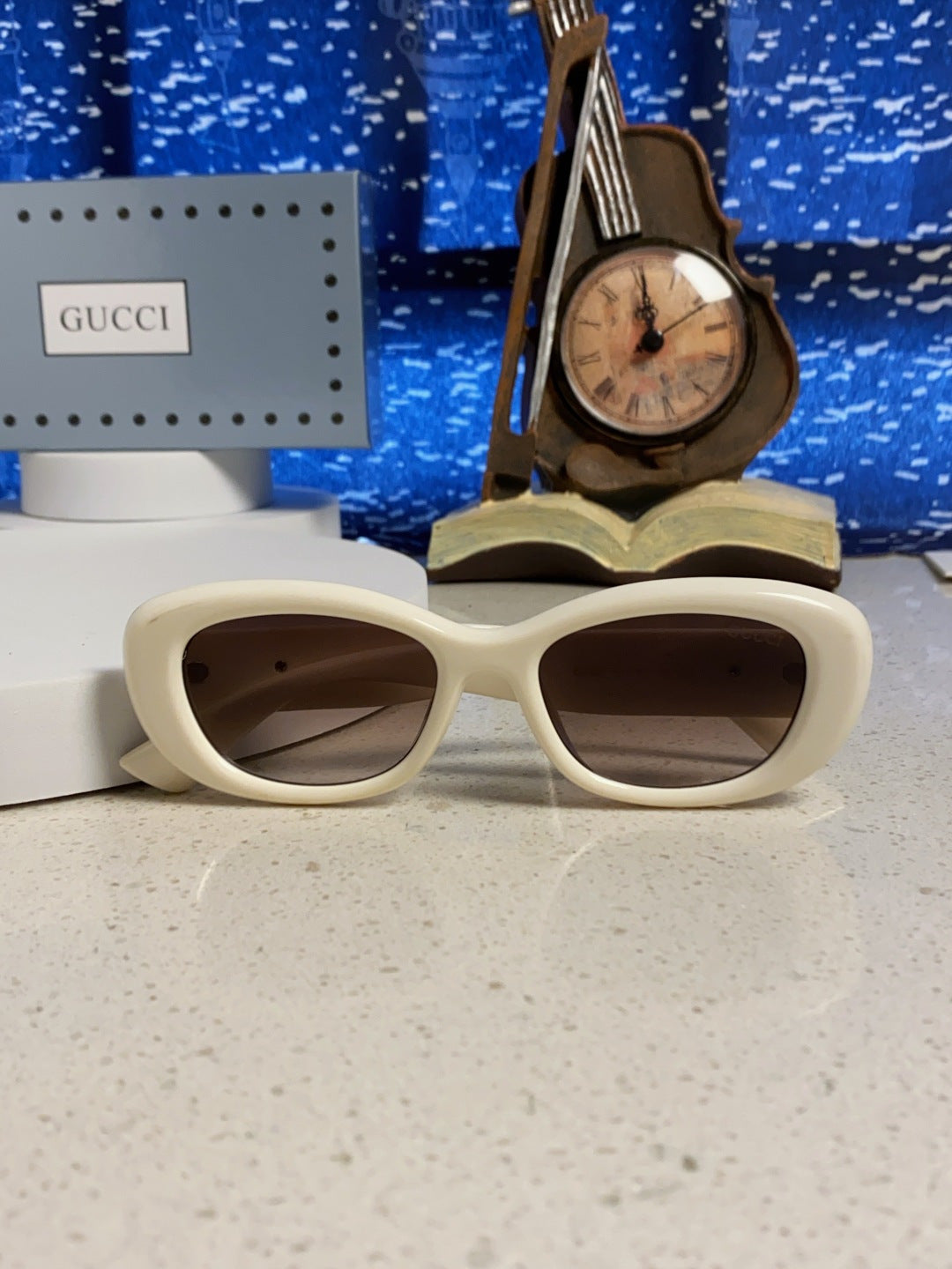 Gucci Oval Brown Lens Sunglasses for Men & Women - detail image 9
