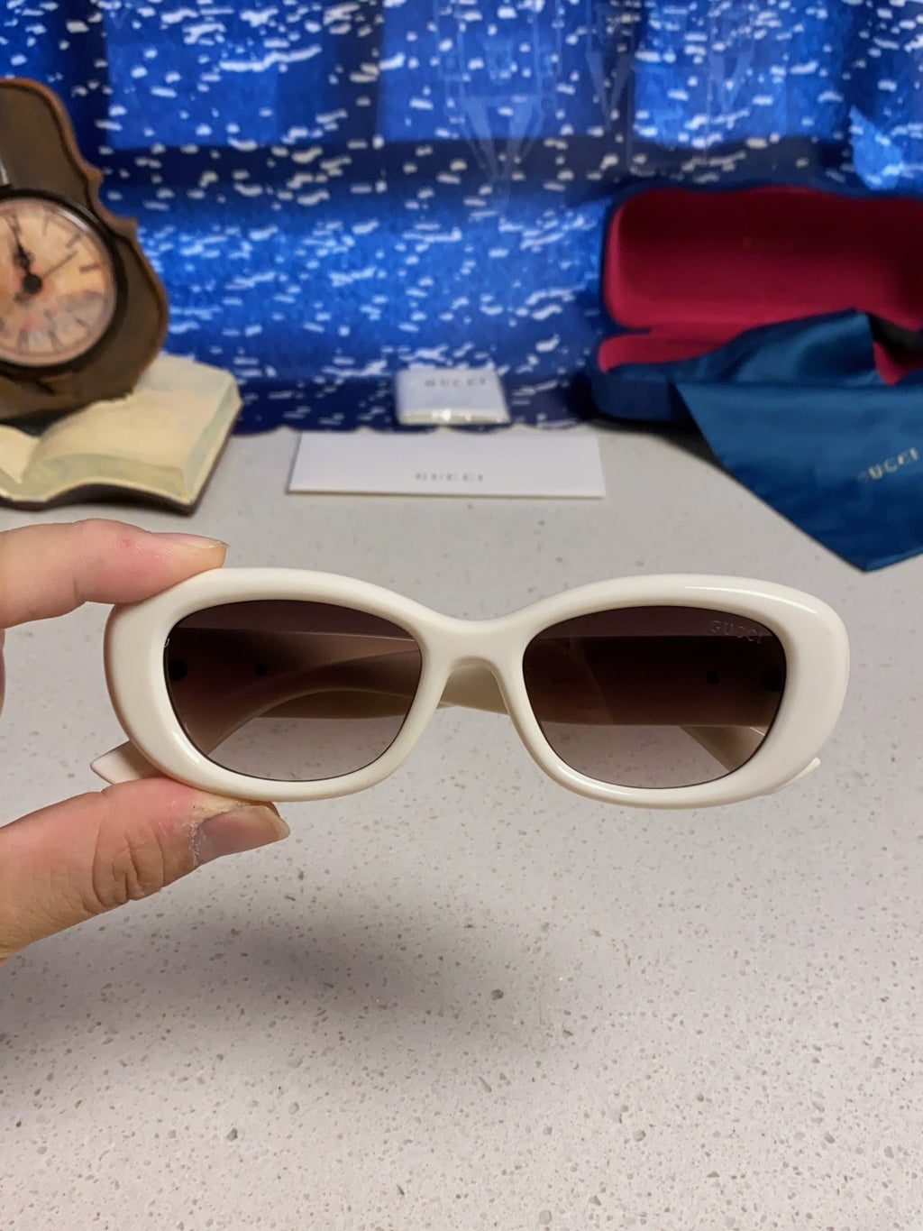 Gucci Oval Brown Lens Sunglasses for Men & Women - detail image 4