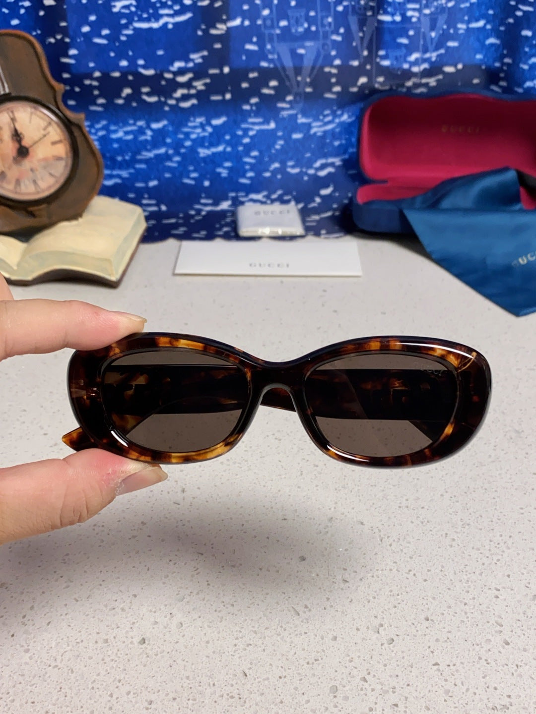 Gucci Oval Black Lens Sunglasses for Men & Women - 486320 - detail image 3