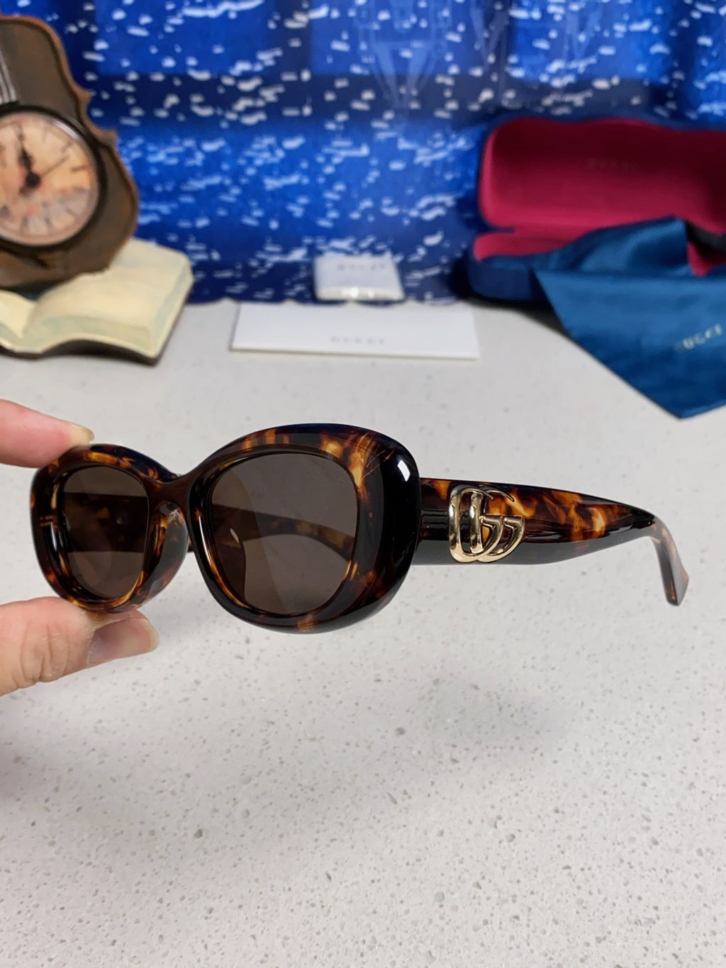 Gucci Oval Black Lens Sunglasses for Men & Women - 486320 - detail image 5