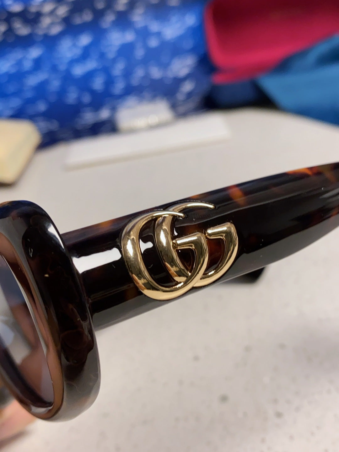 Gucci Oval Black Lens Sunglasses for Men & Women - detail image 7