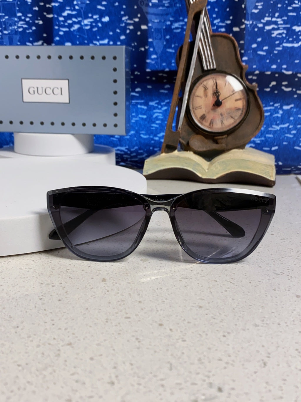 Gucci Cat-Eye Gray Lens Sunglasses for Men & Women - detail image 9