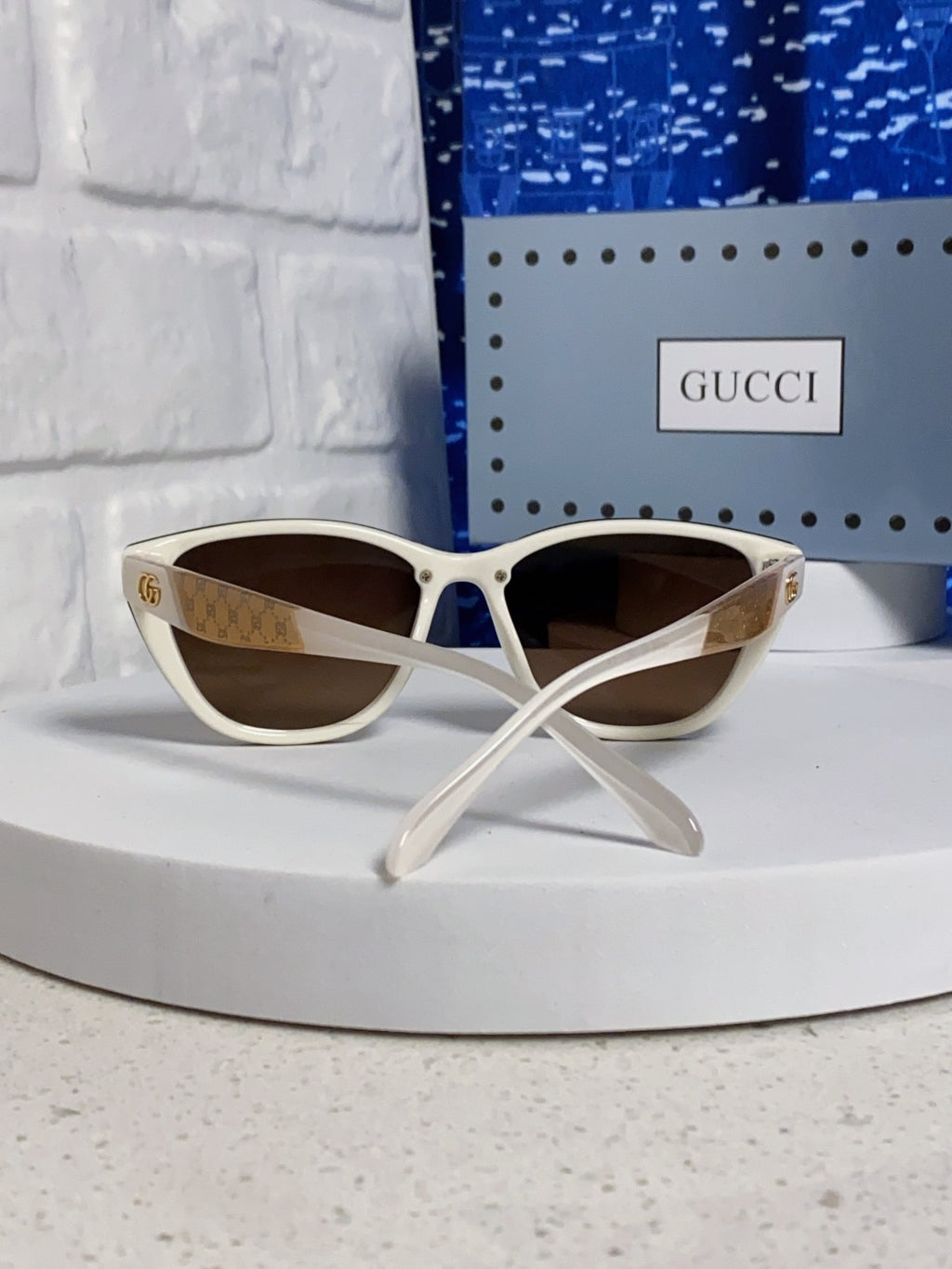 Gucci Cat-Eye Brown Lens Sunglasses for Men & Women - detail image 3