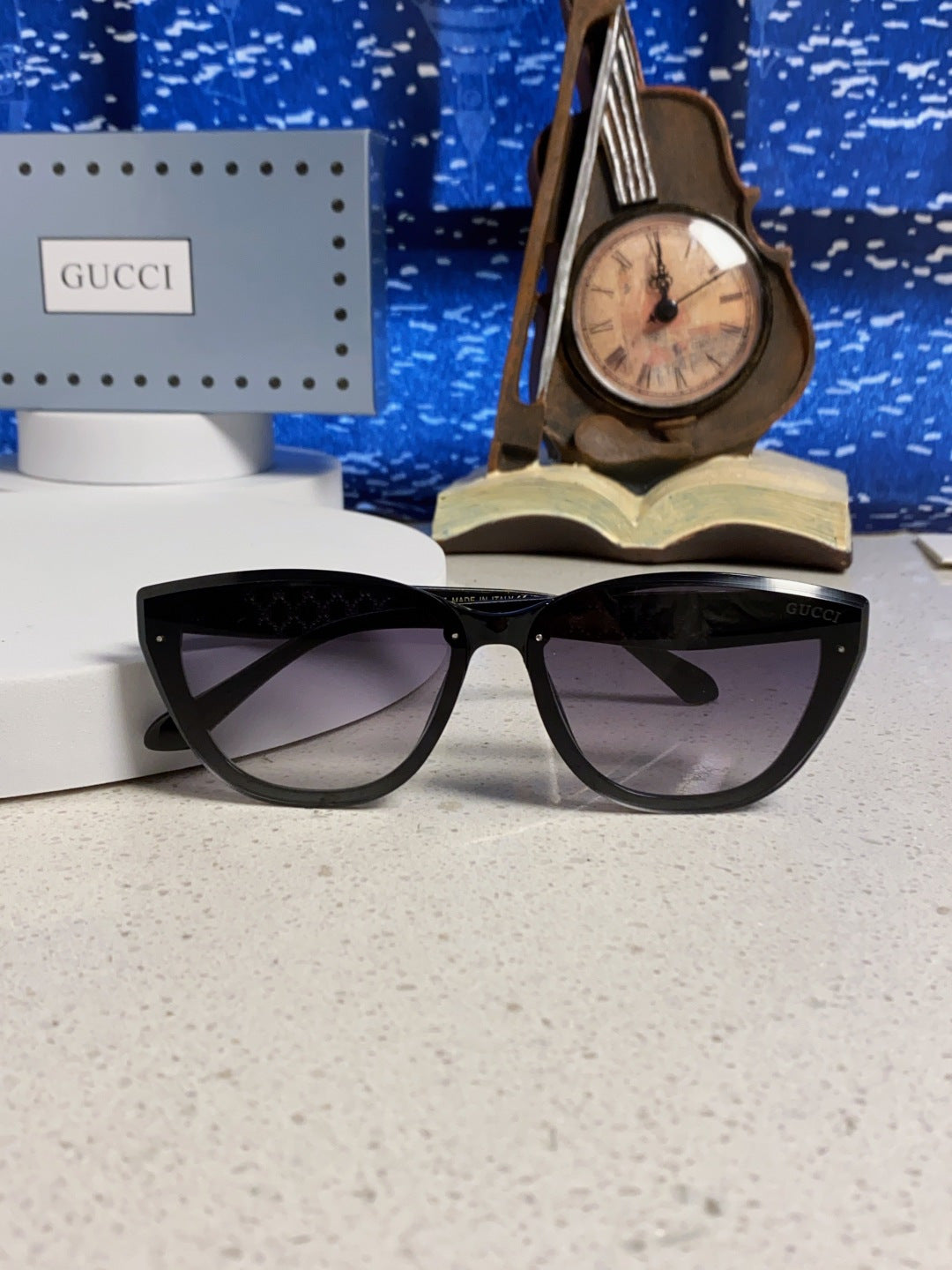 Gucci Cat-Eye Silver Lens Sunglasses for Men & Women - detail image 9