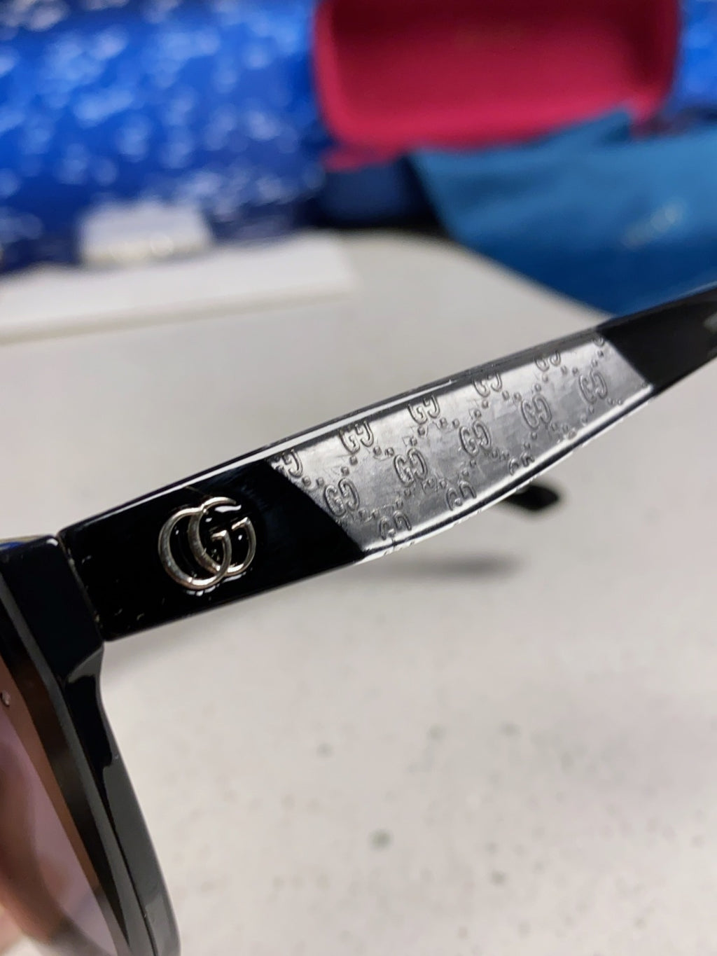 Gucci Cat-Eye Silver Lens Sunglasses for Men & Women - detail image 7