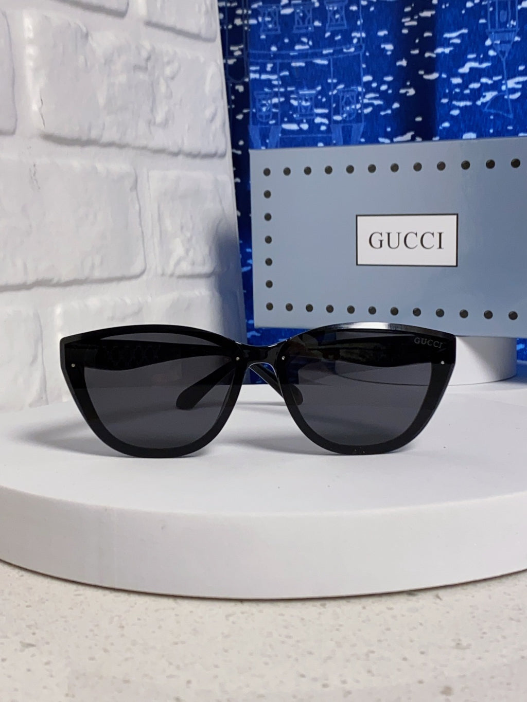 Gucci Cat-Eye Black Lens Sunglasses for Men & Women - detail image 2