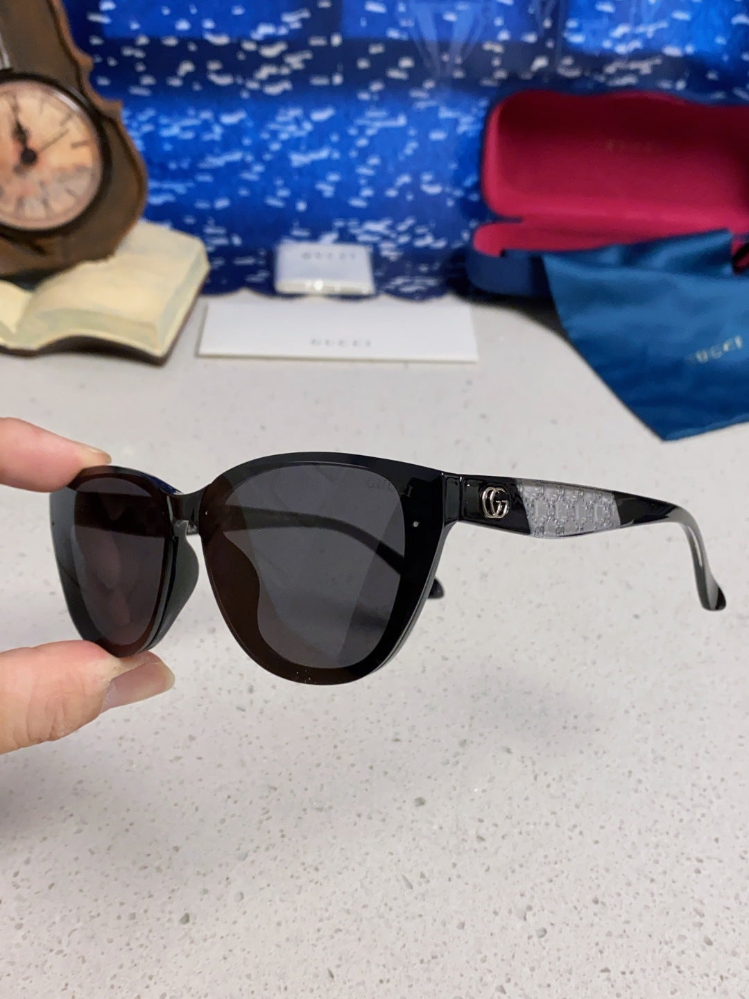 Gucci Cat-Eye Black Lens Sunglasses for Men & Women - detail image 6