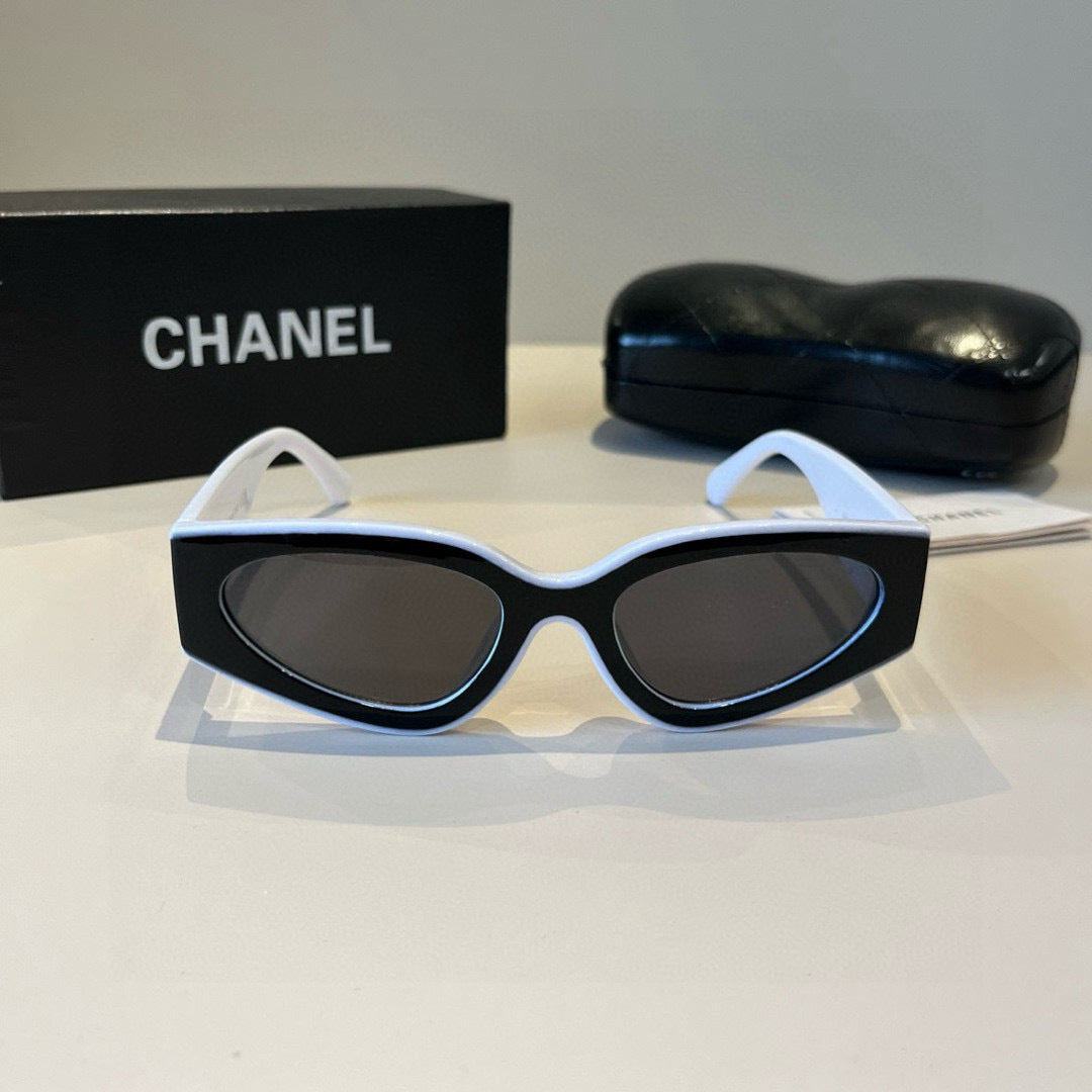 Chanel Fashion Black Lens Sunglasses for Men & Women - 465098 - detail image 2
