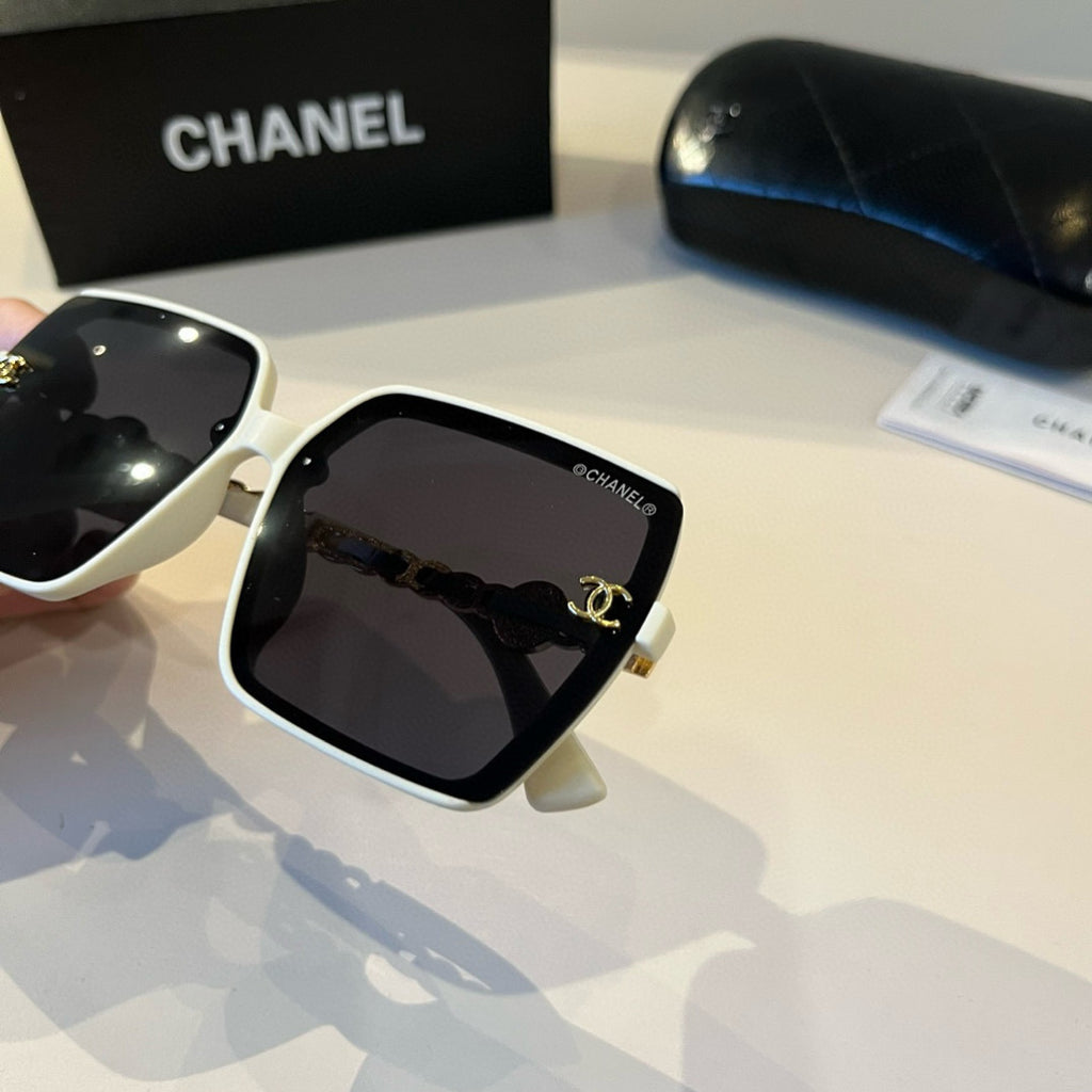Chanel Oversized Black Lens Sunglasses for Men & Women - 493481 - detail image 5