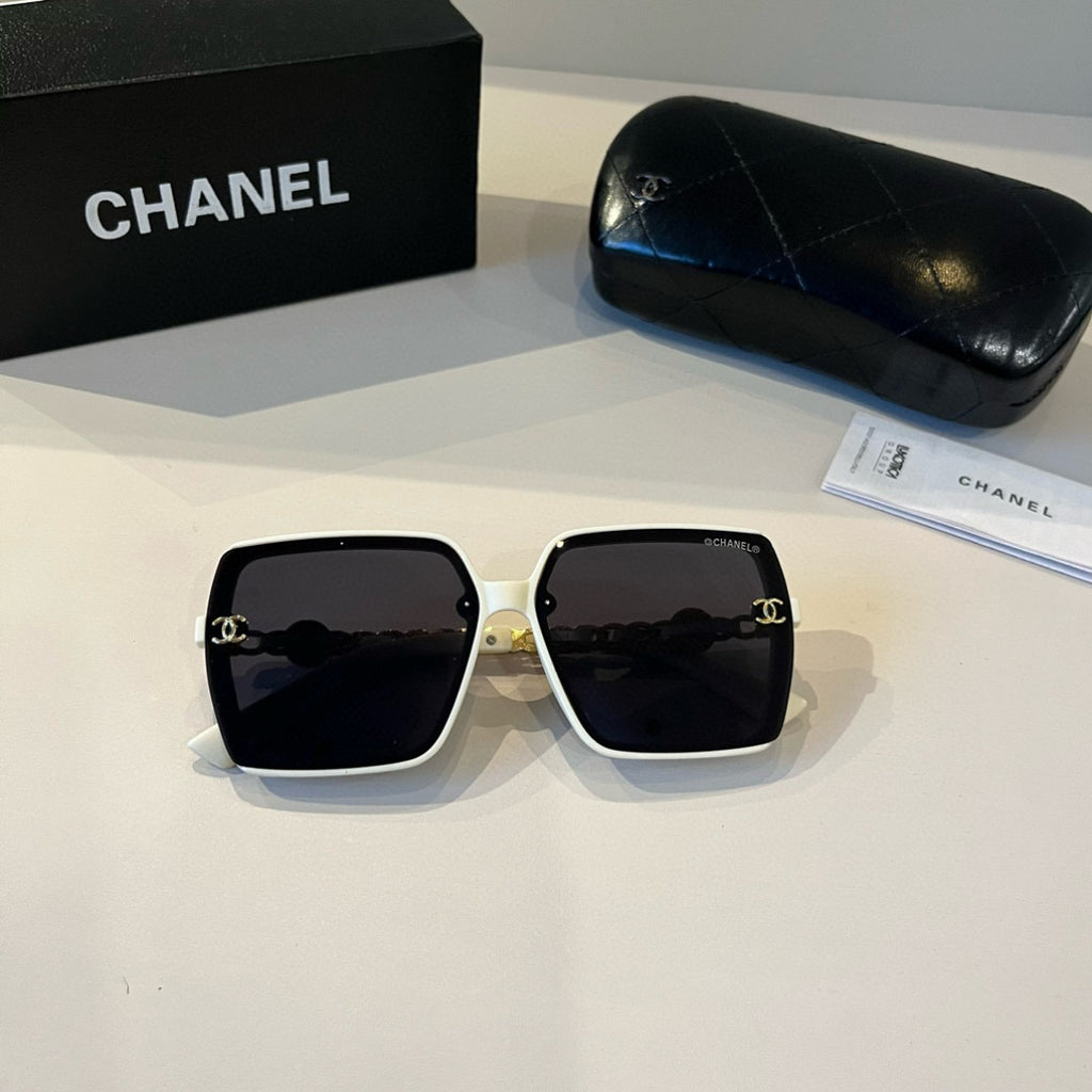 Chanel Oversized Black Lens Sunglasses for Men & Women - 493481 - detail image 11