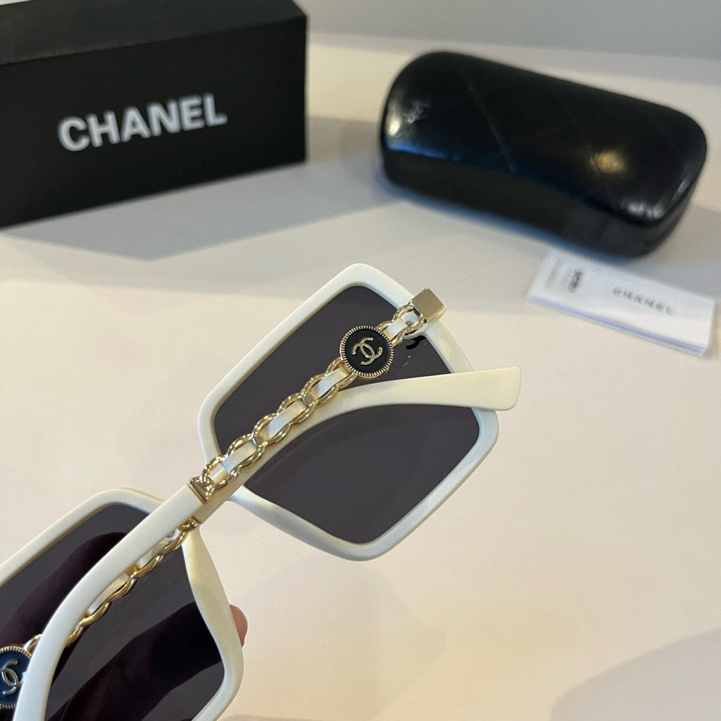 Chanel Oversized Black Lens Sunglasses for Men & Women - 493481 - detail image 8