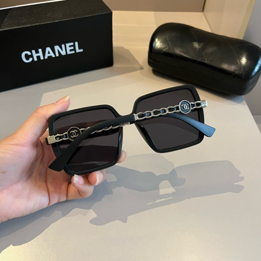 Chanel Oversized Black Lens Sunglasses for Men & Women - 493482 - detail image 6